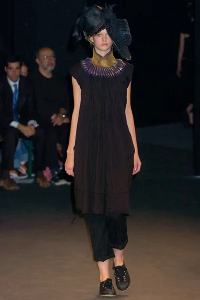 Look 14